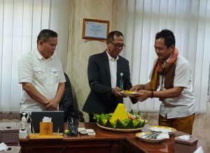 Prof. Salampak Dukung FISIP UPR Buka Program Magister
