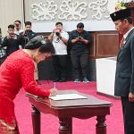 DPRD Kalteng Resmi Lantik Dua Anggota Baru PAW