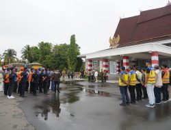 Gubernur Kalteng Agustiar Sabran Beri Bantuan Banjir untuk Wilayah Barito