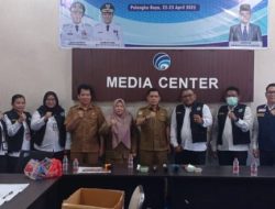 Pegawai Diskominfo Kota Palangka Raya Jalani Tes Urine sebagai Komitmen Antinarkoba