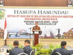 Melalui Forum Hasupa Hasundau, Pemerintah Kota Kukuhkan RT dan RW Menteng