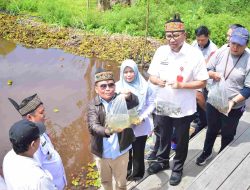 Benih Ikan Bapuyu Dilepas, Ekosistem Air Tawar Diperkuat