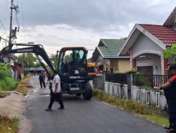 Kolaborasi Atasi Banjir, Tim 112 Bangun Saluran Baru di Yos Sudarso IX