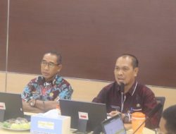 DPKUKMP Sosialisasikan Perda Pajak kepada Pedagang Pasar Kameloh