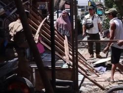 Penataan Saluran Air Dipercepat, Satpol PP Bongkar Ratusan Bangunan