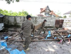Satpol PP Tertibkan PKL untuk Jaga Fungsi Drainase