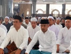 Fairid dan Zaini Ajak Warga Teladani Nilai Kurban