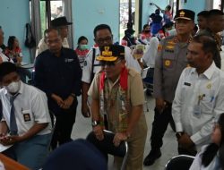 Dorong Kualitas Pendidikan, Agustiar Sabran Tinjau Digitalisasi dan Program MBG di Buntok