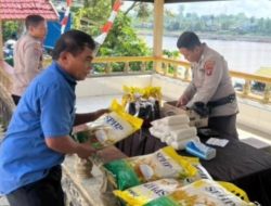 Polres Barito Utara dan Bulog Bersinergi Stabilkan Harga, Salurkan Beras Murah ke Warga