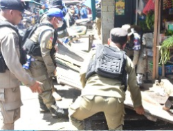 Pasar Kereng Pangi Ditata, Drainase Dibersihkan Petugas