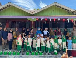 Tim PDPWM FT UPR Wujudkan Kebun Organik Perkuat Pangan Warga Pahandut