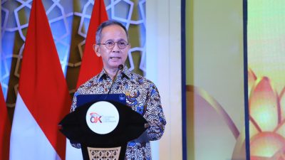 Buku Khutbah OJK Jadikan Masjid Pusat Literasi Keuangan Syariah