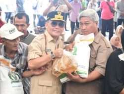 Jelang Idulfitri, Pemprov Kalteng Salurkan Bantuan Pangan dan Gelar Pangan Murah