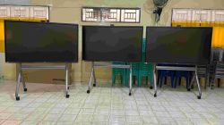 Bantuan TV Interaktif Perkuat Transformasi Pendidikan di Hanau